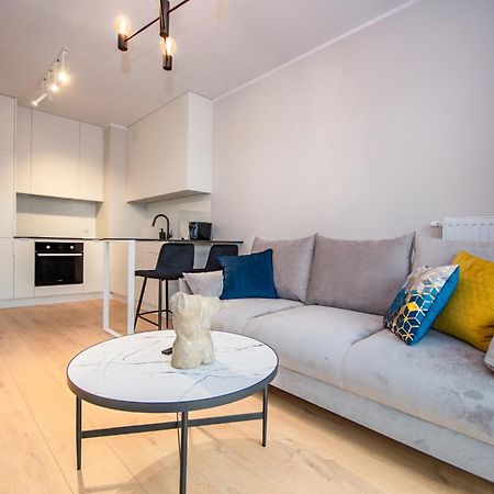 Inpoint Tauron Arena Apartment With Free Parking - Lema St 17 Краков Экстерьер фото